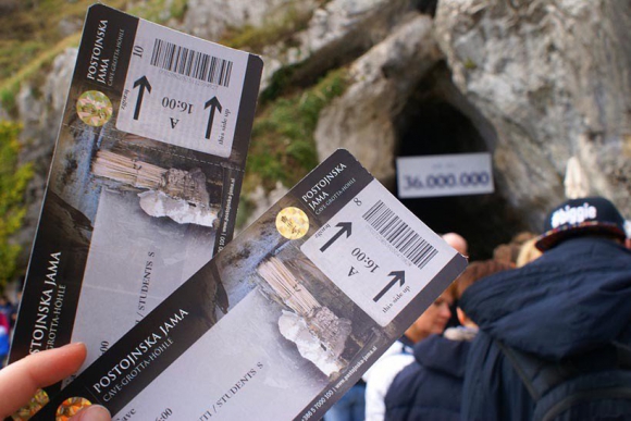 - Passeios e Tickets diversos